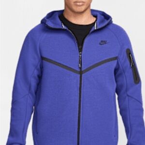 Nike Men's Performance Jacket in Blue and Black